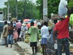 O movimentado mercado de Cabaret, antiga Duvalierville, ao norte de Port-au-Prince, no Haiti